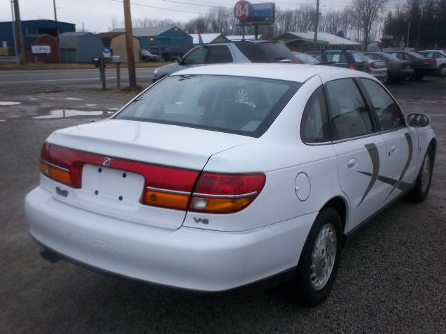 Saturn L Series 2000 photo 4