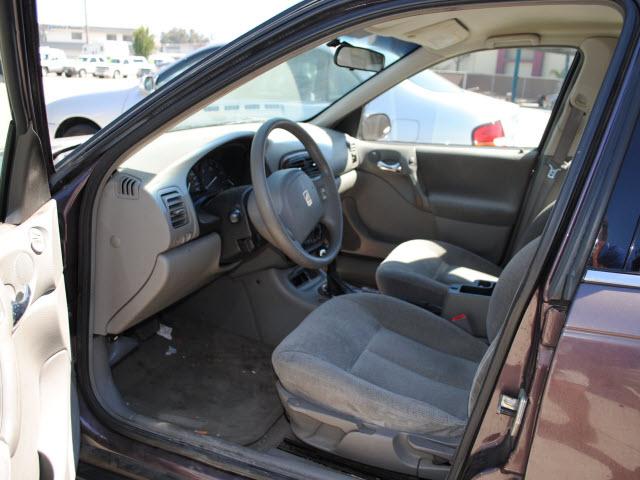 Saturn L Series 2000 photo 5