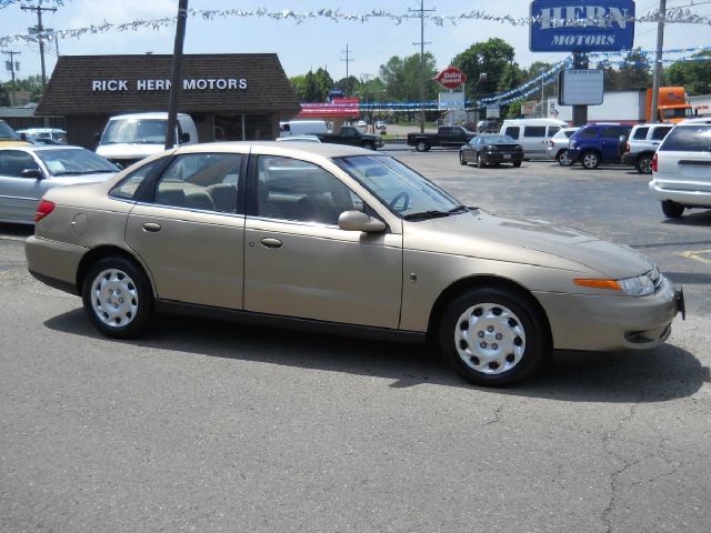 Saturn L Series 2000 photo 2