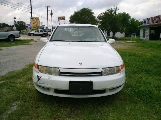 Saturn L Series 2000 photo 2