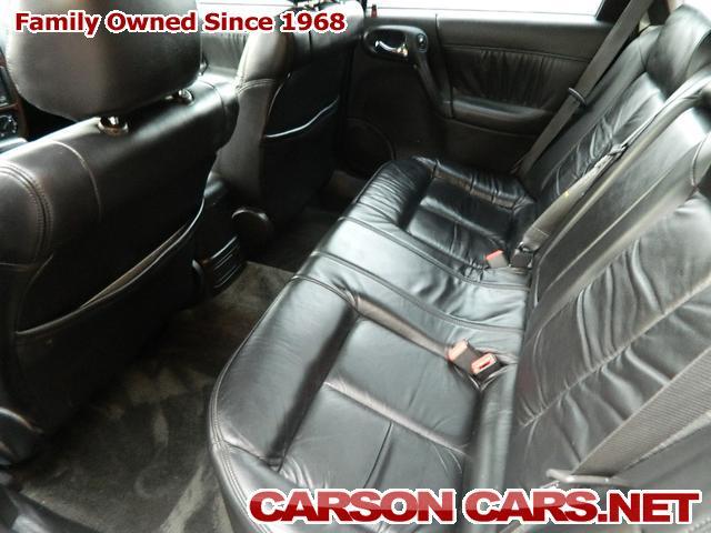 Saturn L Series Base Sedan