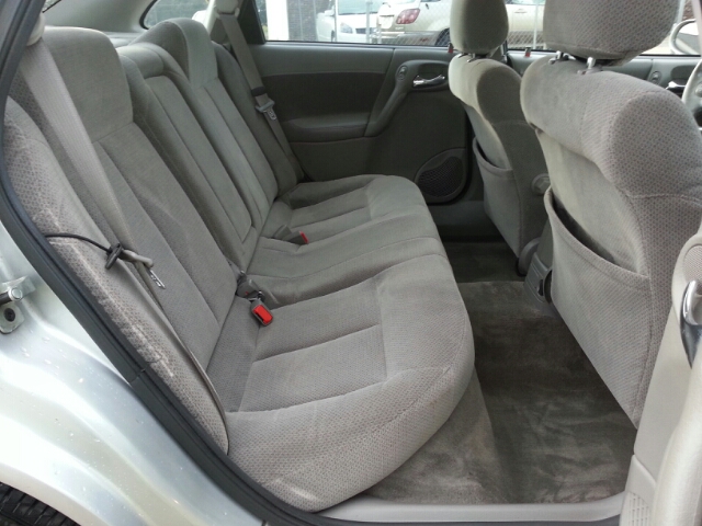 Saturn L Series 2001 photo 3