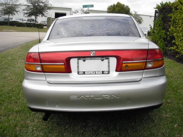 Saturn L Series 2001 photo 4