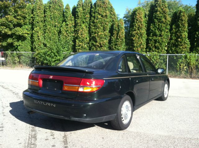 Saturn L Series 2001 photo 2