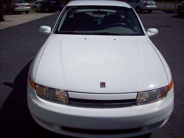 Saturn L Series 2001 photo 2