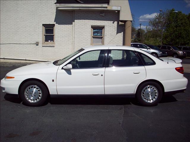 Saturn L Series 2001 photo 3