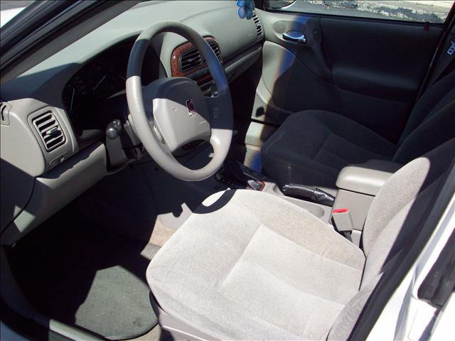 Saturn L Series 2001 photo 4