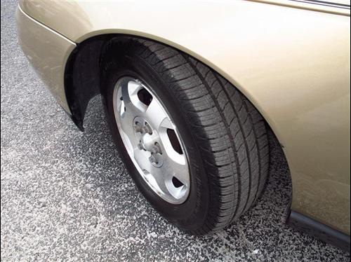 Saturn L Series 2002 photo 4