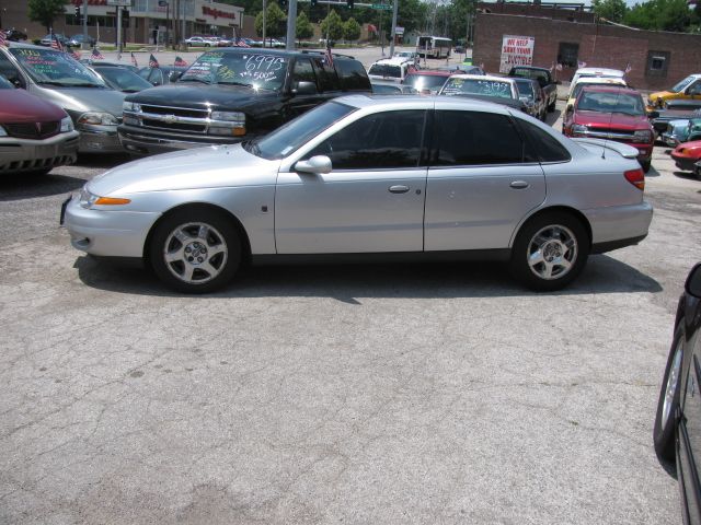 Saturn L Series 2002 photo 2
