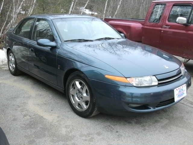 Saturn L Series 2002 photo 2