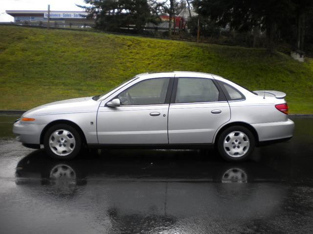 Saturn L Series 2002 photo 4