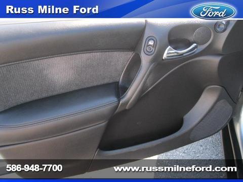 Saturn L Series 2002 photo 1