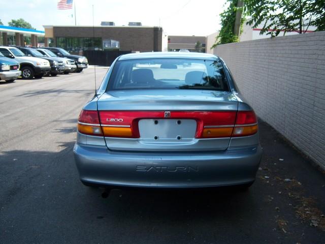 Saturn L Series 2002 photo 4