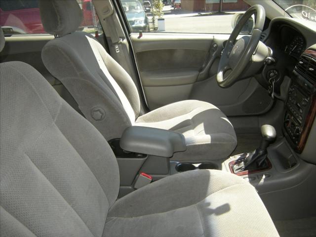 Saturn L Series 2002 photo 1