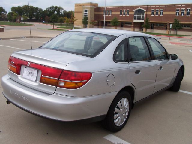 Saturn L Series 2002 photo 3
