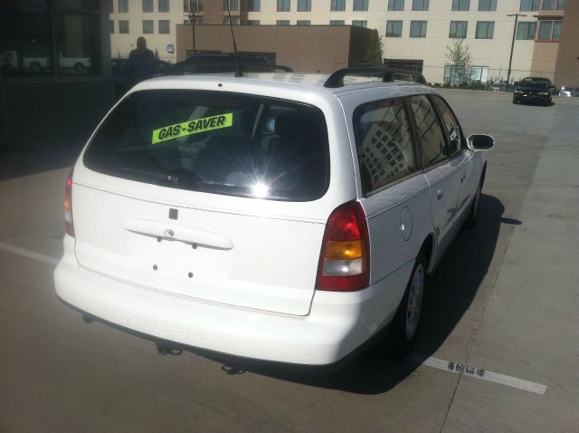 Saturn L Series 2002 photo 1