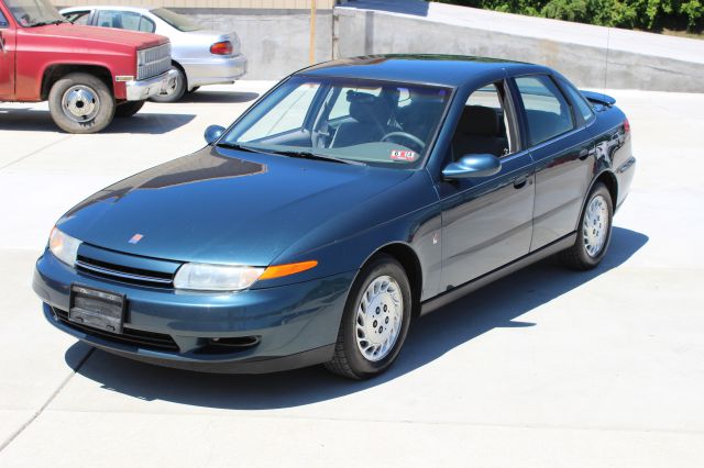 Saturn L Series 2002 photo 9