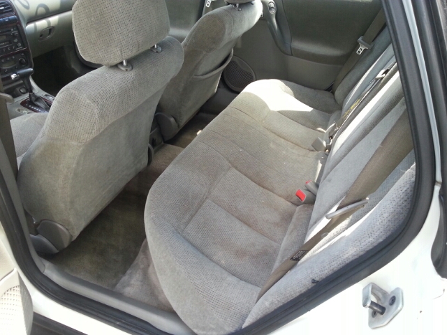 Saturn L Series 2002 photo 5