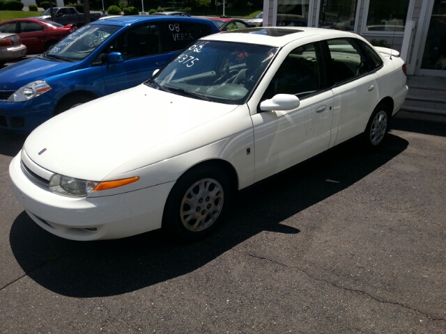Saturn L Series 2002 photo 6