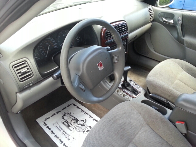 Saturn L Series 2002 photo 8