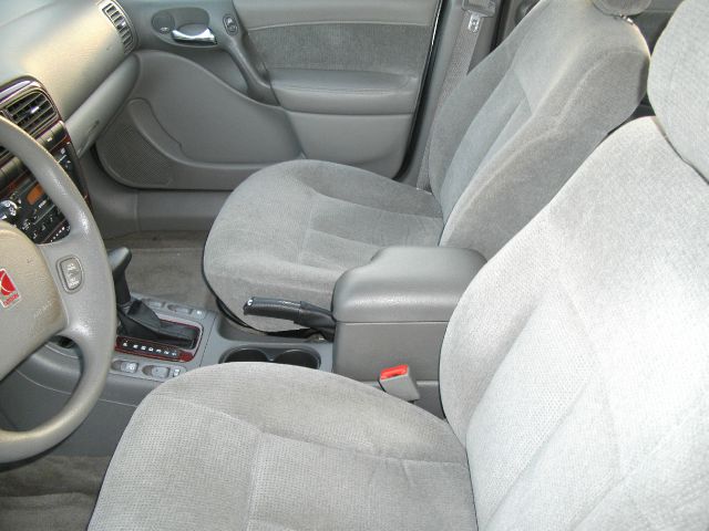 Saturn L Series 2002 photo 4