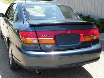 Saturn L Series 2002 photo 2