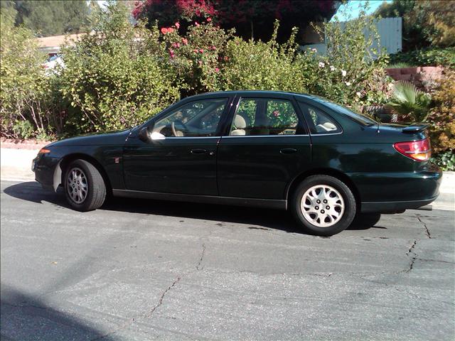 Saturn L Series 2002 photo 2