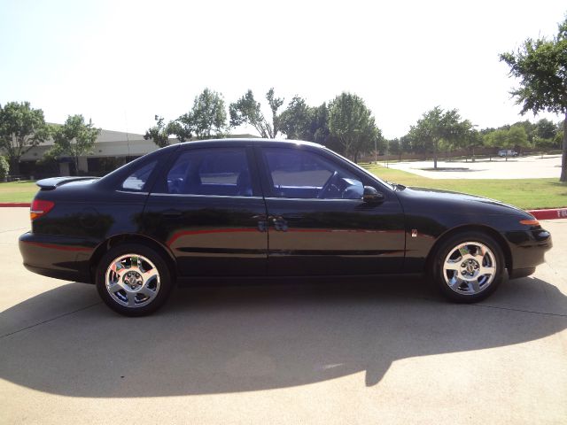 Saturn L Series 2002 photo 1