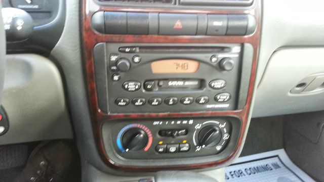 Saturn L Series 3.5 Sedan