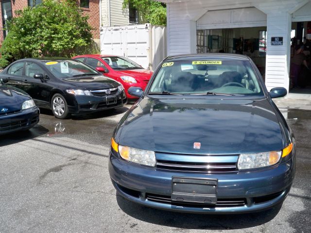Saturn L Series 2002 photo 2