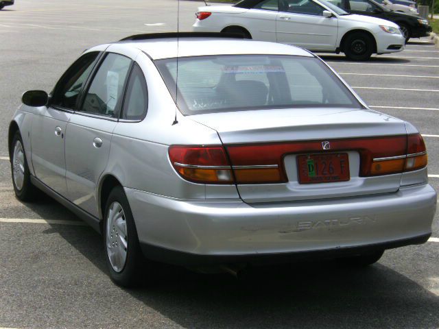 Saturn L Series 2002 photo 1