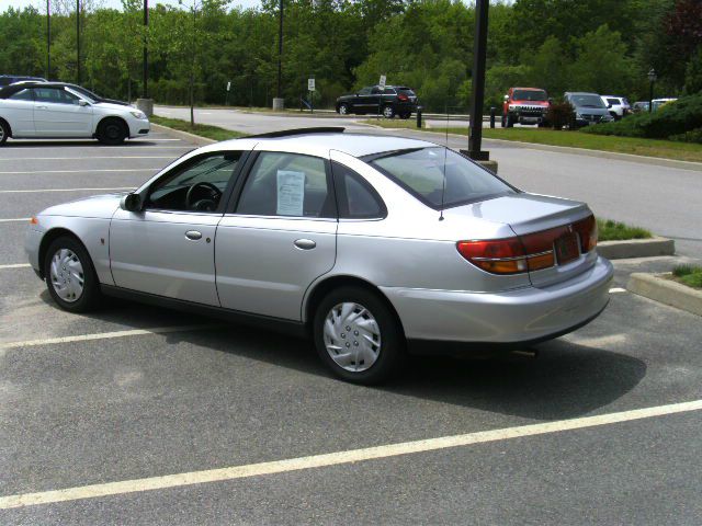Saturn L Series 2002 photo 8