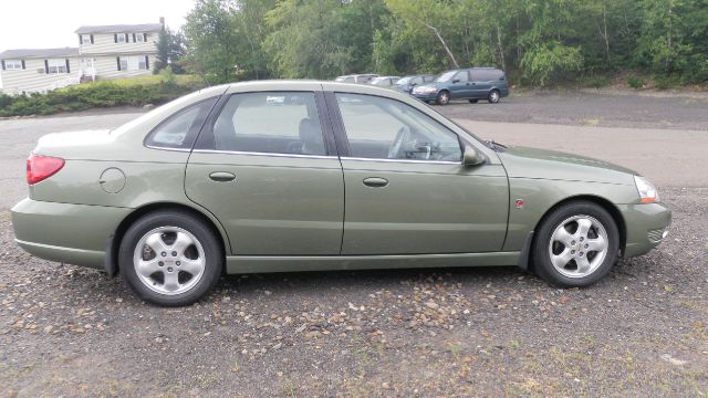 Saturn L Series 2003 photo 1