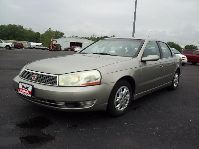 Saturn L Series 2003 photo 11