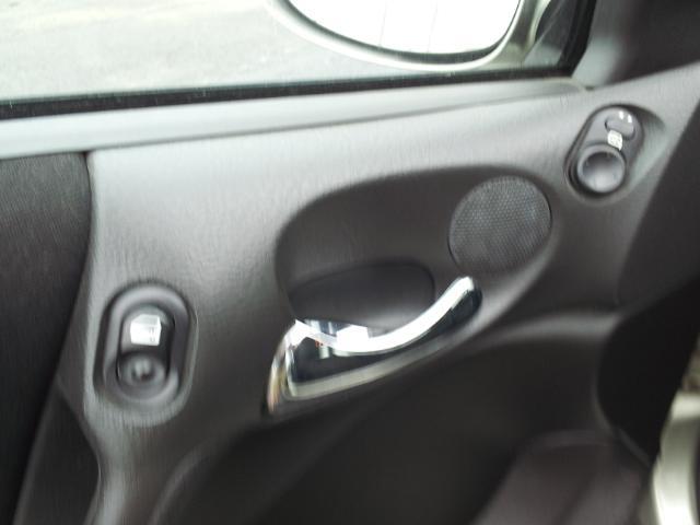 Saturn L Series 2003 photo 4