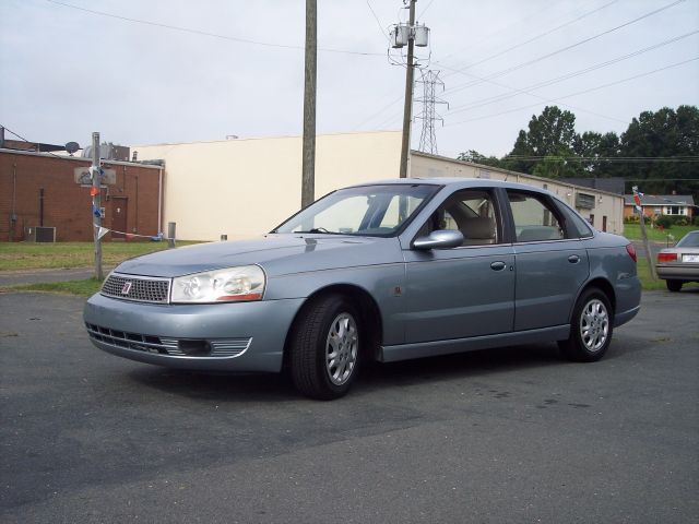 Saturn L Series 2003 photo 1