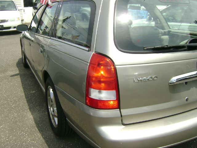Saturn L Series S Convertible Wagon