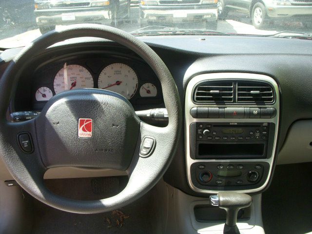 Saturn L Series 2003 photo 3