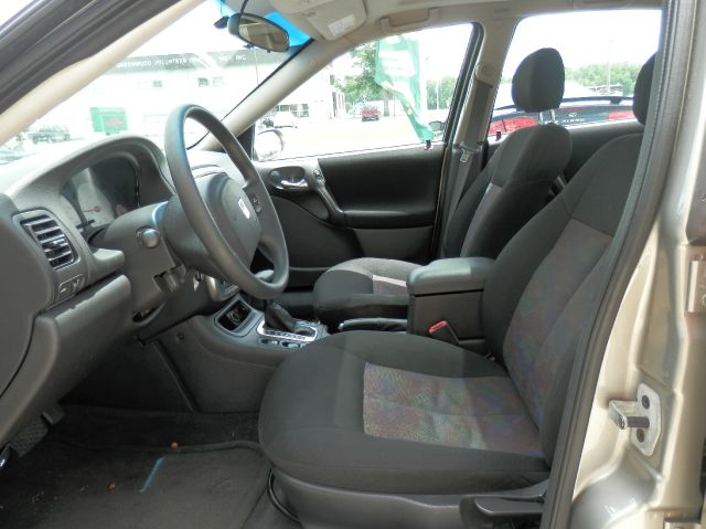 Saturn L Series 2WD Eddie Bauer Sedan