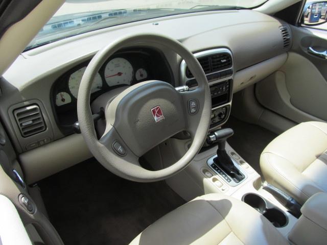 Saturn L Series 2003 photo 3