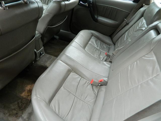 Saturn L Series 2003 photo 4