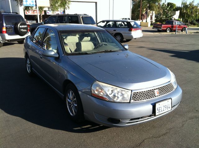 Saturn L Series 2003 photo 2