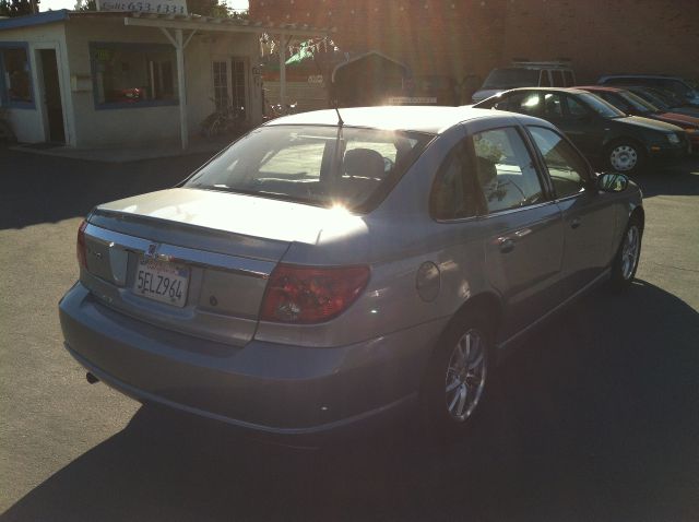 Saturn L Series 2003 photo 4