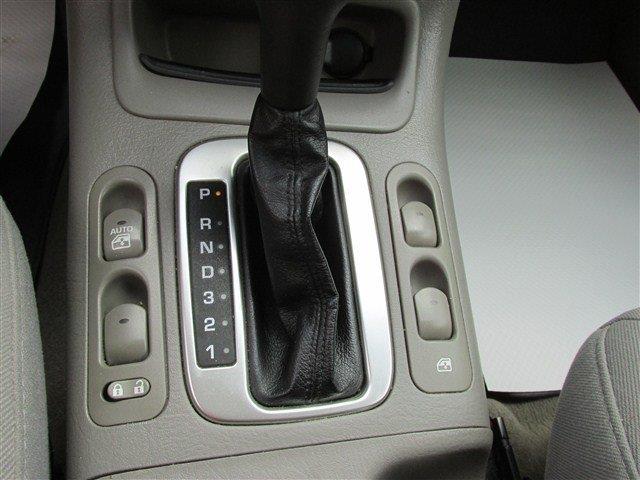 Saturn L Series 2003 photo 1