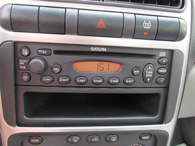 Saturn L Series 2003 photo 16