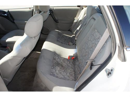 Saturn L Series 2003 photo 3