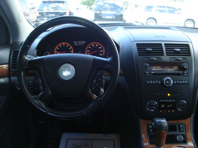 Saturn Outlook 2007 photo 2