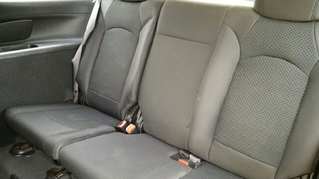 Saturn Outlook 2007 photo 2