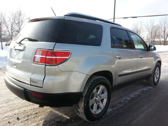 Saturn Outlook 2007 photo 2