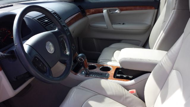 Saturn Outlook 2007 photo 3